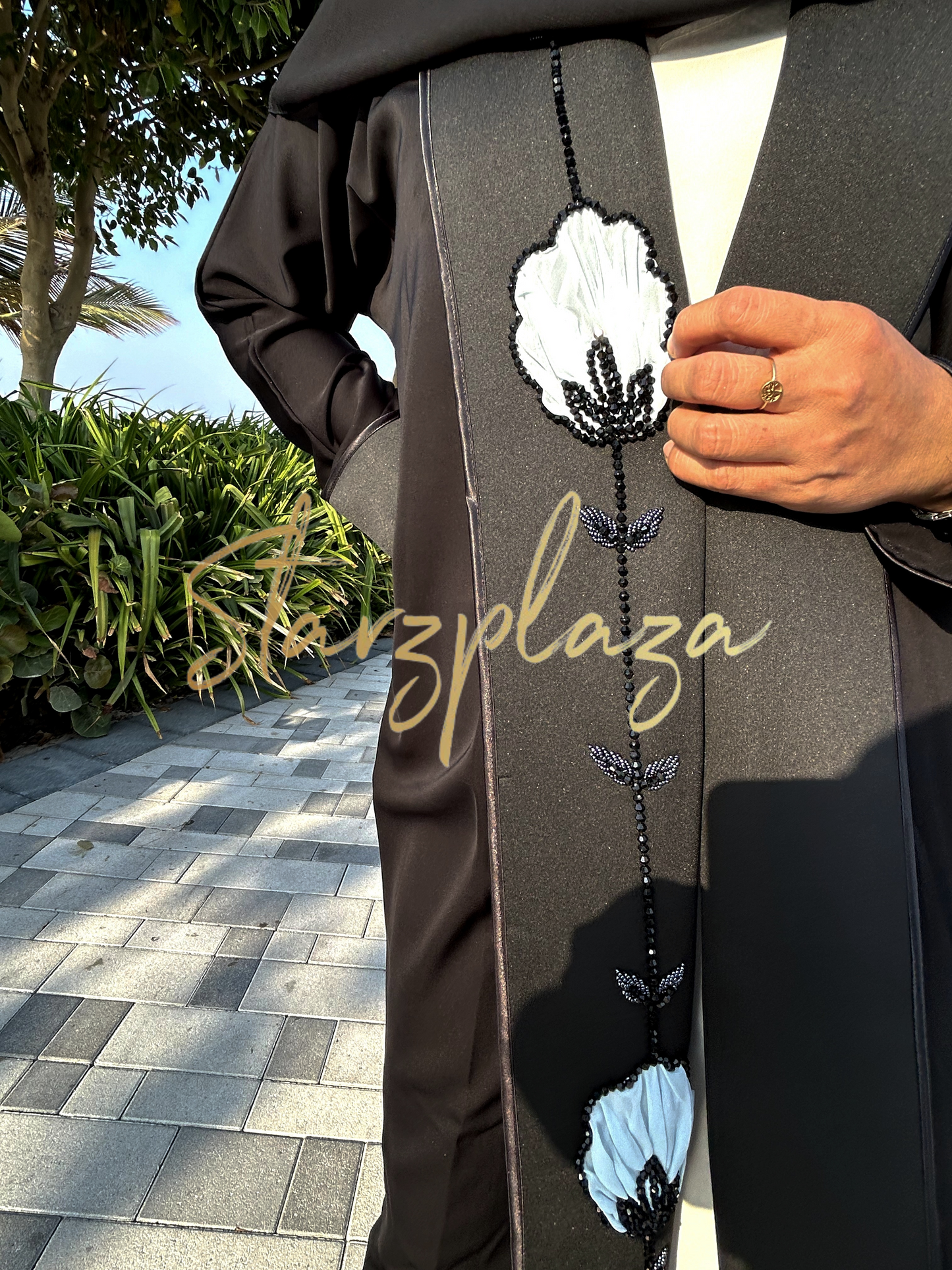 Classic Tulip Abaya