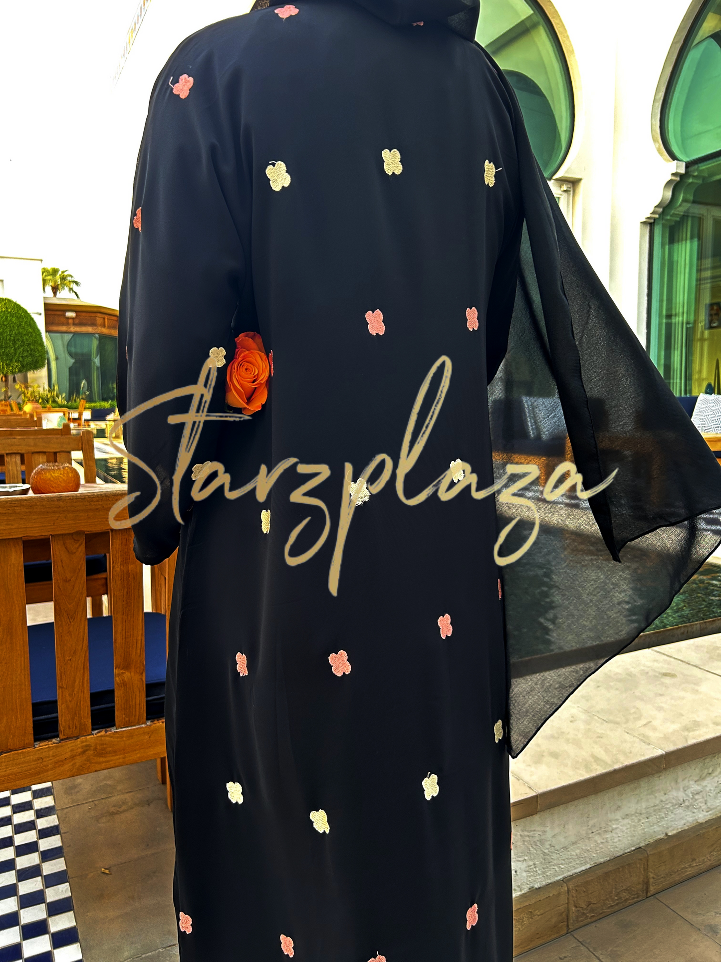 Clover Abaya